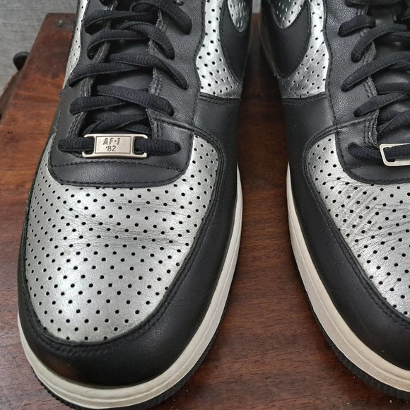 %NIKE Air Force 1 Low Black White Metallic Silver Mens Sz 13 / A 30 main image 4